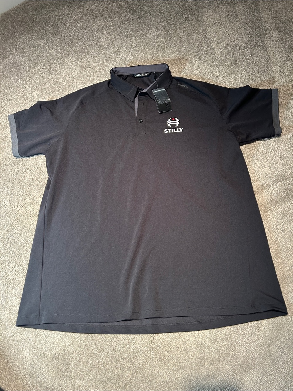 Stilly Men’s Black Performance Polo